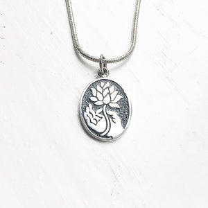 STERLING SILVER LOTUS CAMEO NECKLACE