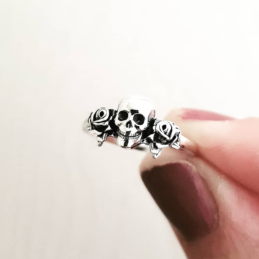 Small sales skull ring